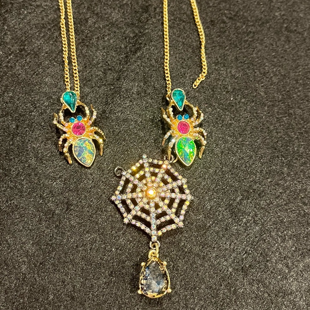 LAST CALL Betsey Johnson Vintage Spider Web Necklace For Repair - Picture 4 of 7